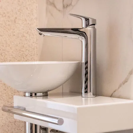 Serviced Xanthurus Apartman