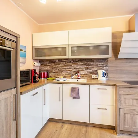 Serviced Xanthurus Apartament *
