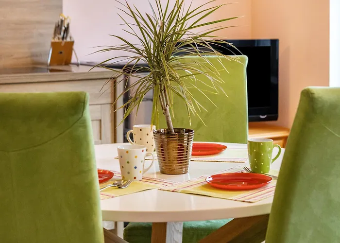 Serviced Xanthurus *